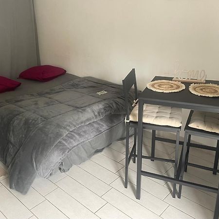 Petit Studio Aux Portes Du Beaujolais Saint-Germain-Nuelles Dış mekan fotoğraf